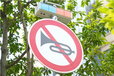 世邦通信：全國(guó)多地都在禁止鳴笛，如何正視“城市禁鳴” ？